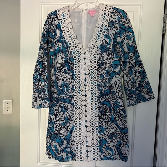 Lilly Pulitzer Brooke Tunic in Hippy Shake Embroidered Beachy Mini Dress - Picture 3 of 4